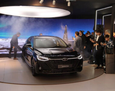 لوکس ترین سدان مونتاژ شده ی ایران؛ آریزو 8